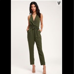 🖤 Lulus in the city olive green jumpsuit